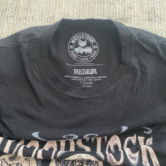 Woodstock graphic tee - Picture 2 of 2